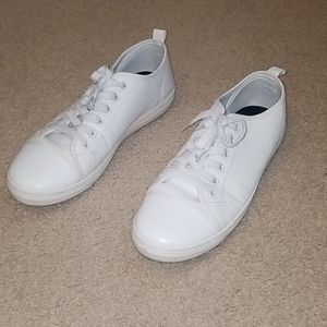 Jousen All White Sneakers